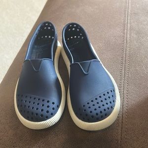 Like new kids Natives